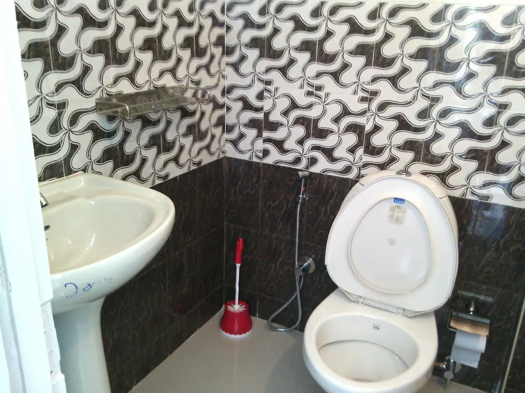 Kochi Nathans Holiday Home הודו