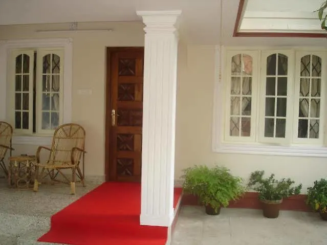 ** מלון Kochi Nathans Holiday Home הודו